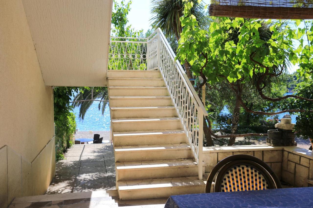 Apartments By The Sea Stanici, Omis - 1031 Tice المظهر الخارجي الصورة