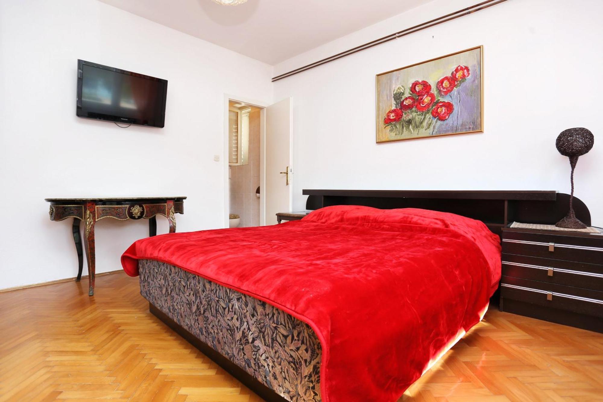 Apartments By The Sea Stanici, Omis - 1031 Tice الغرفة الصورة